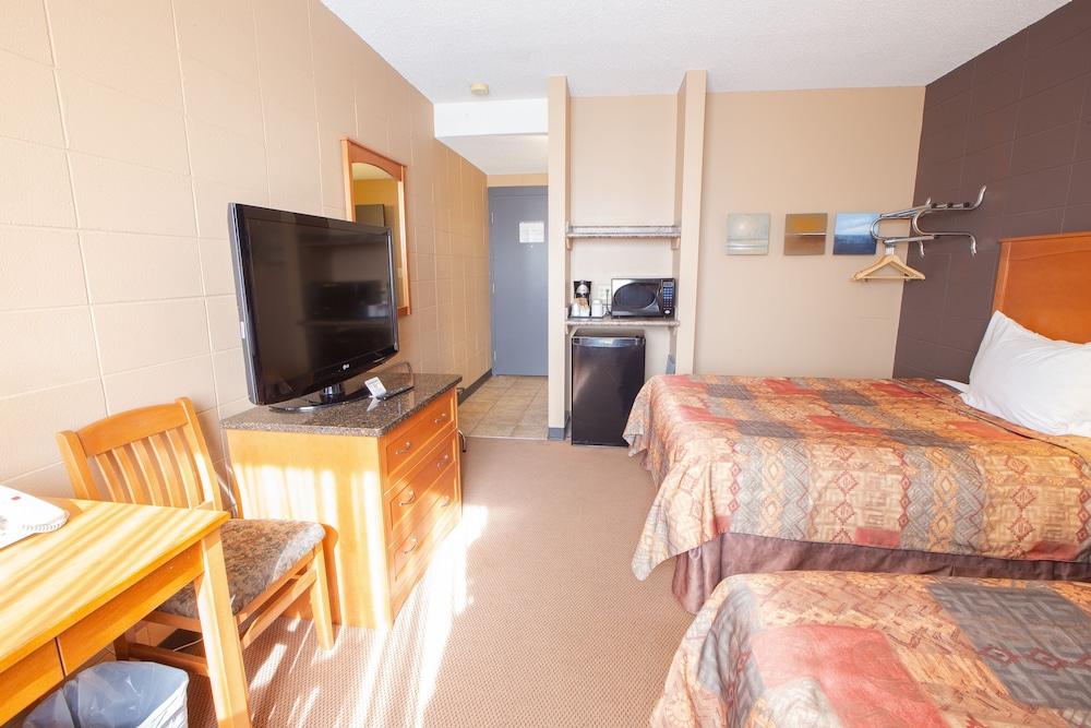 Neighbourhood Inn Hotels In Bonnyville エクステリア 写真